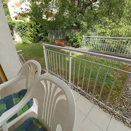 Apartament Agi *