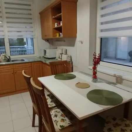 Apartament Agi *